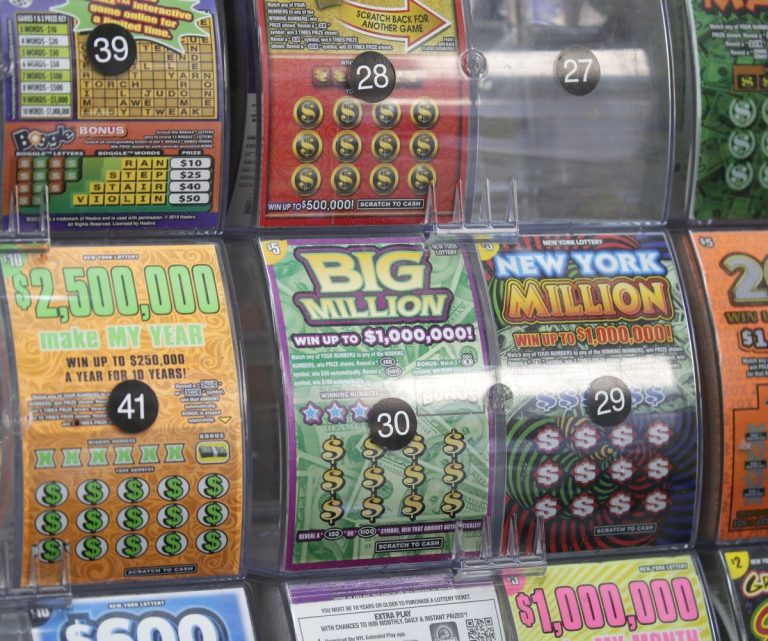 “Ohio Man Wins $500,000 on Scratch-Off While Celebrating 40th Birthday”