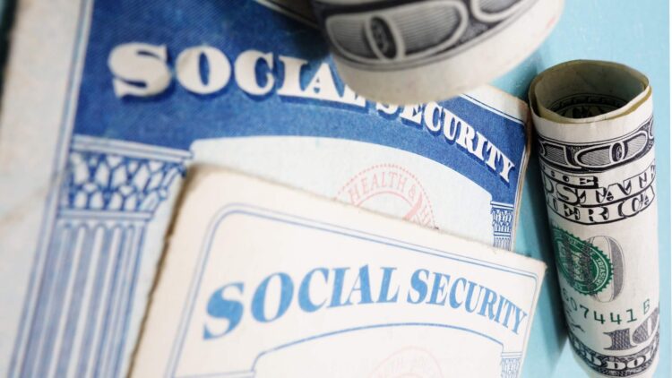 BIG News: Social Security Cards Changes – Here’s What Retirees Must Do Now